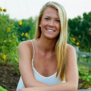 Meet your Posher, Lizzie